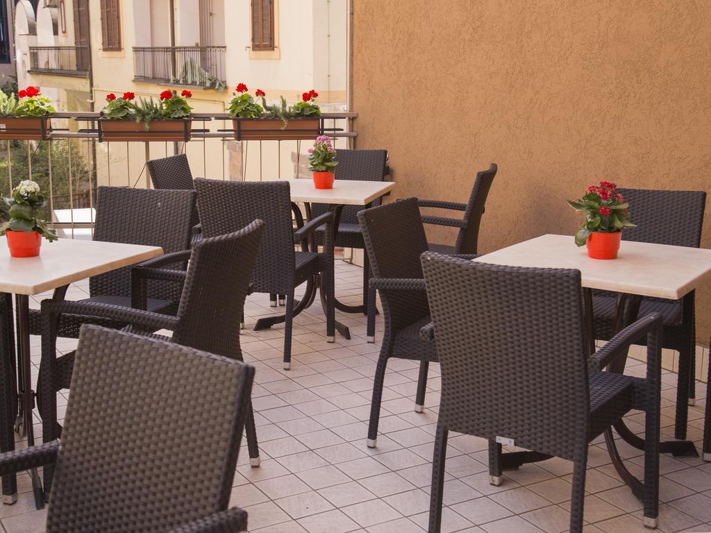 Hotel Regina Bozen Exterior foto
